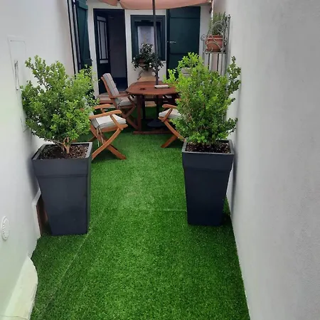 Dea Circe Apartman *